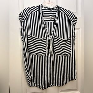 Trafaluc Zara sleeveless Striped collared blouse